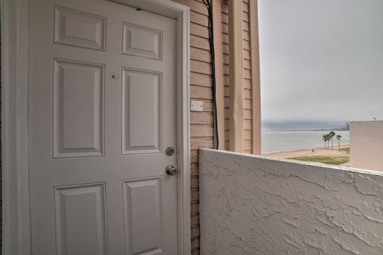 Updated Front Beach Condo With Resort Amenities! Corpus Christi  Kültér fotó