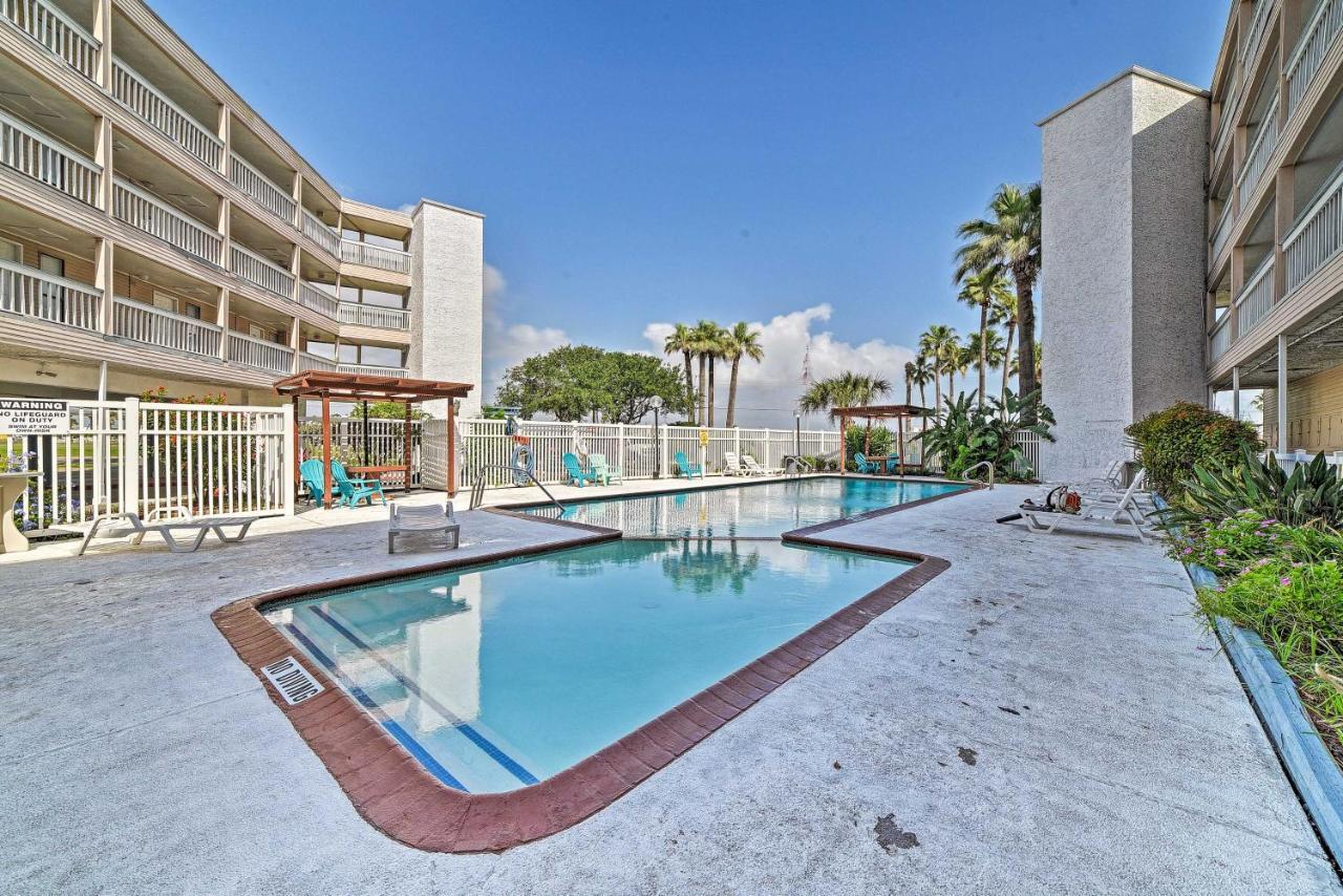 Updated Front Beach Condo With Resort Amenities! Corpus Christi  Kültér fotó