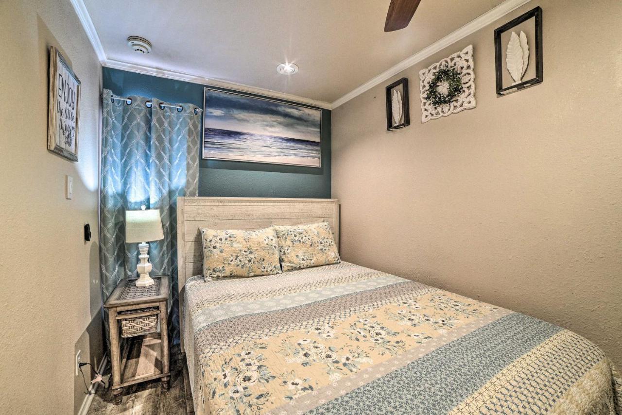 Updated Front Beach Condo With Resort Amenities! Corpus Christi  Kültér fotó